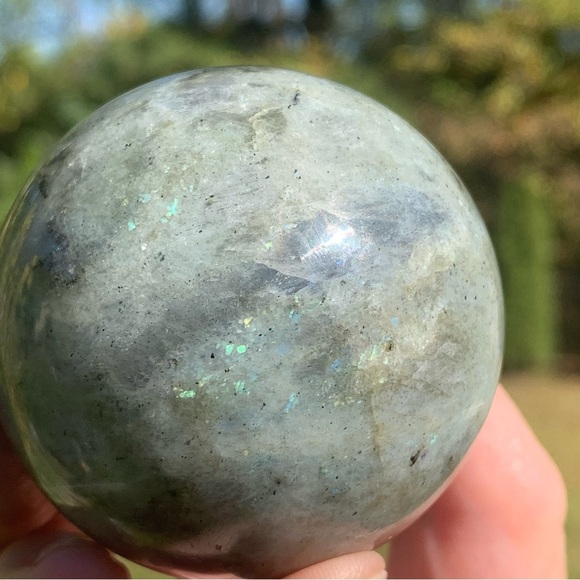 58.5MM 2.2” Madagascar Rainbow Labradorite Stone Sphere Crystal Ball Wood Stand - Picture 9 of 14